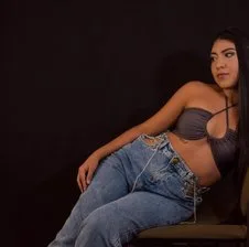 Sex chat with model JessieFloyd