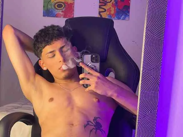 MateoSmithHot