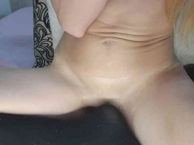 JulieSquirts