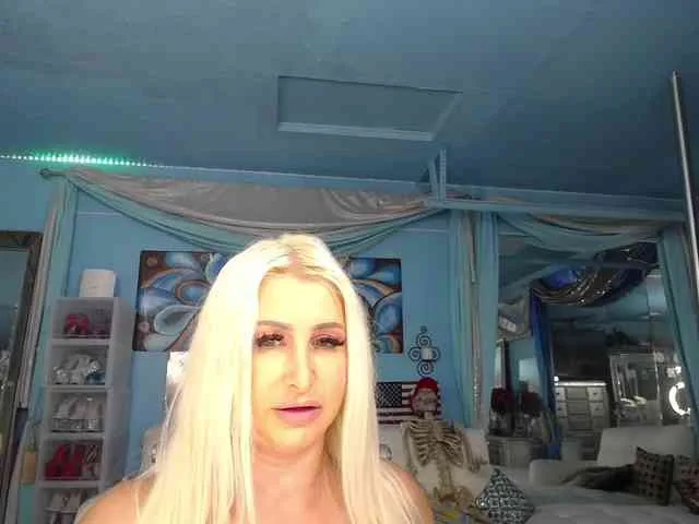 adrianna_fox