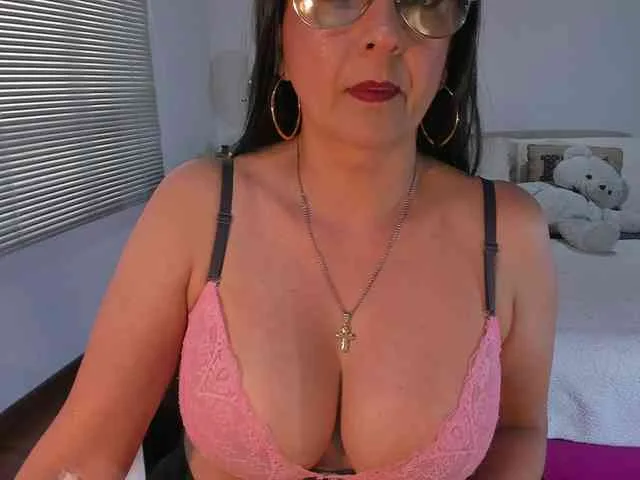 Bustycharms
