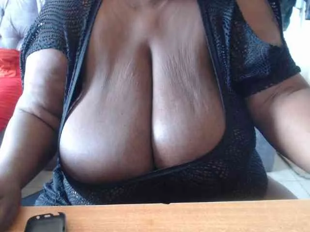 bigboobsass