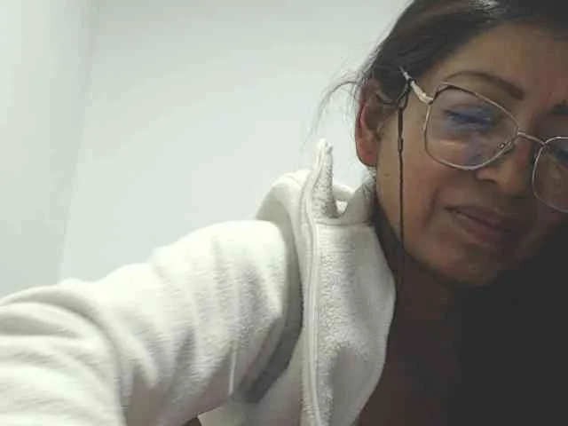KATYY-HOTTT