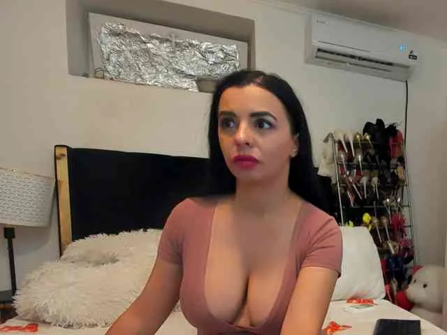 JuliaHayes