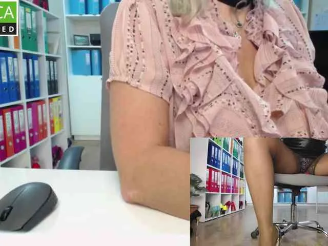 passionate_blonde