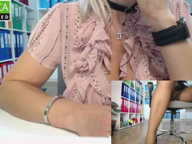 passionate_blonde
