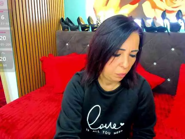 LauraSinFull