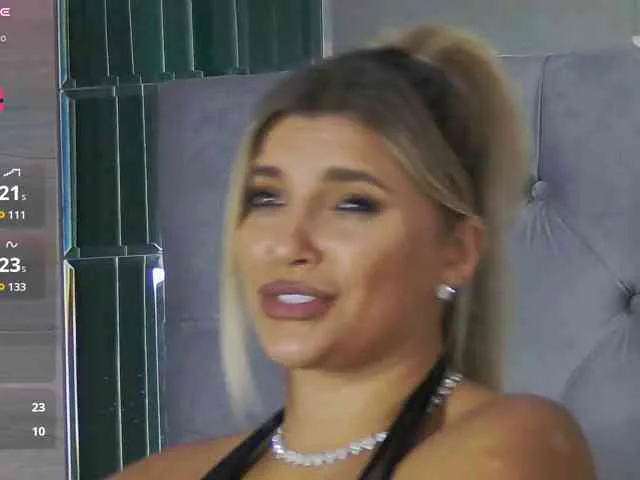 LoreHottie