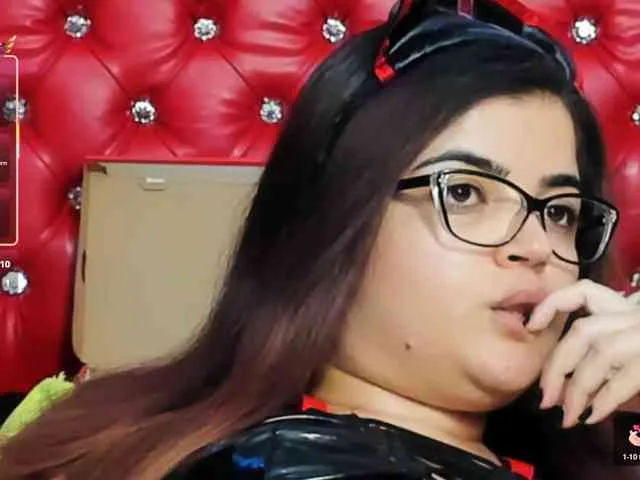 Slutty_milf_bitch