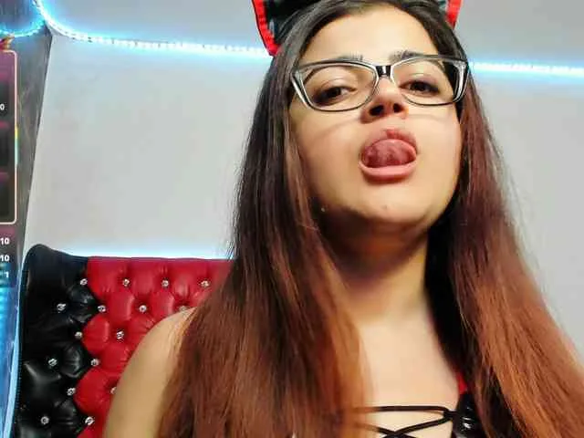 Slutty_milf_bitch