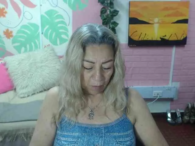 valeria-sexy