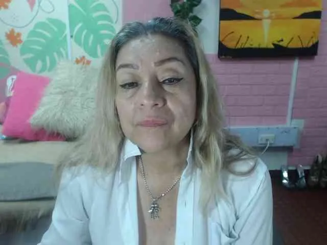 valeria-sexy