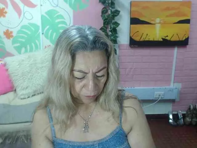 valeria-sexy