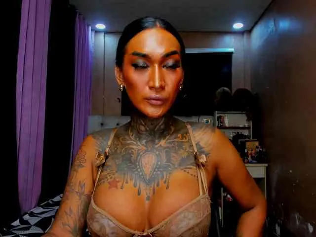 QUEEN_EBONYXxX