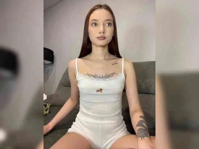 Alice__Foxx
