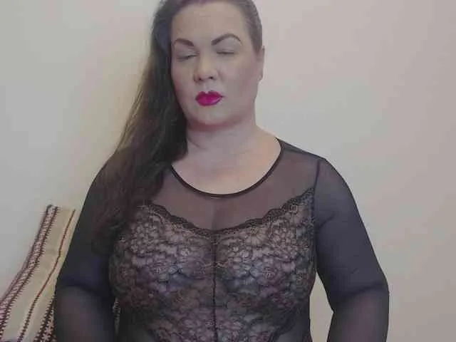 Lady-Adrianna