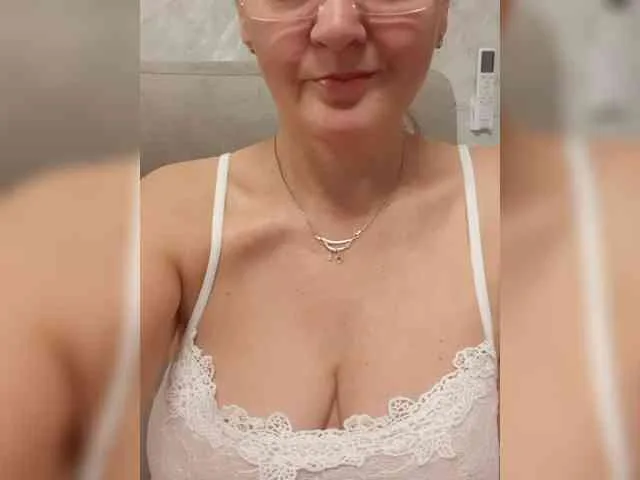 SexiestJess45