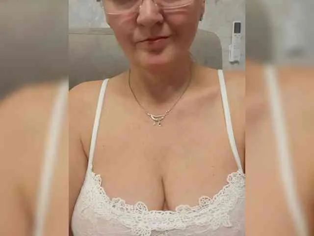 SexiestJess45