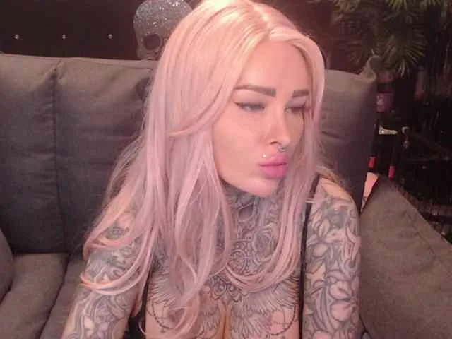 MilaElaine