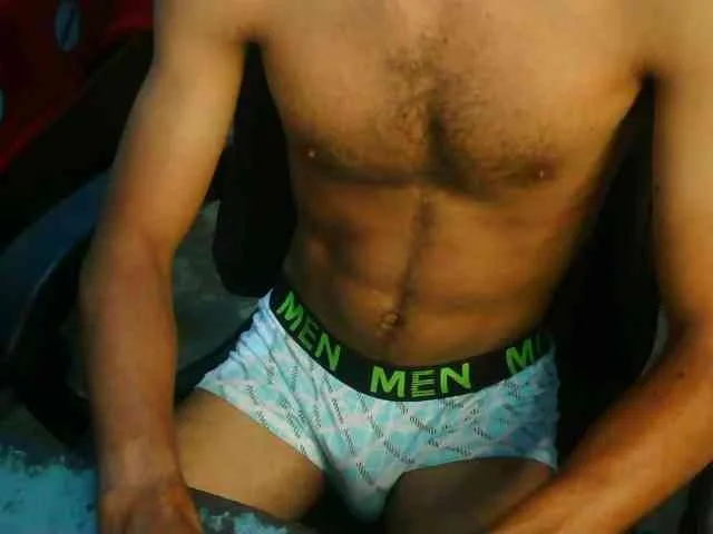 DeyPectoral1