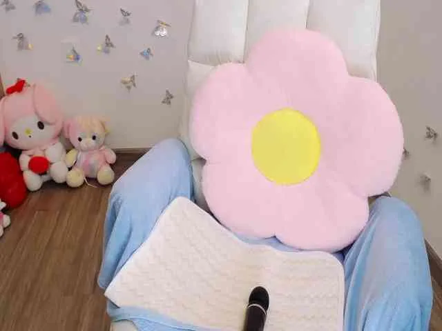 Angela19
