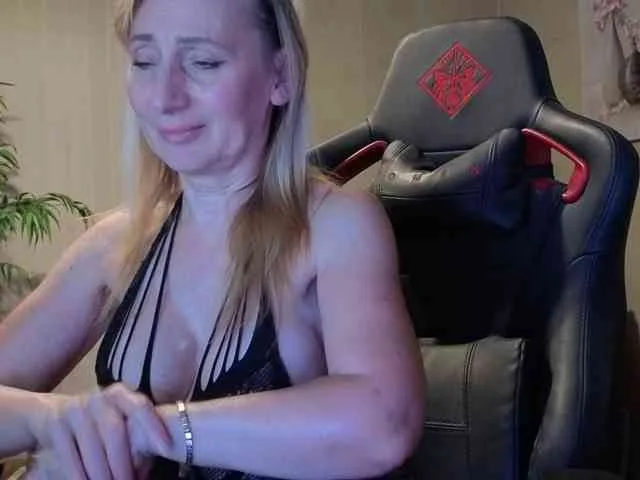 Sexy-Angela