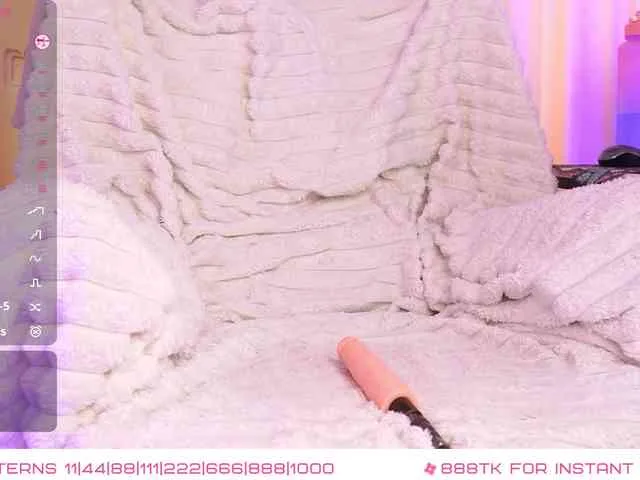SexyBlondeDoll