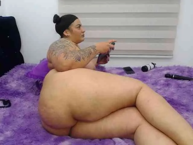 scarlett-bigass