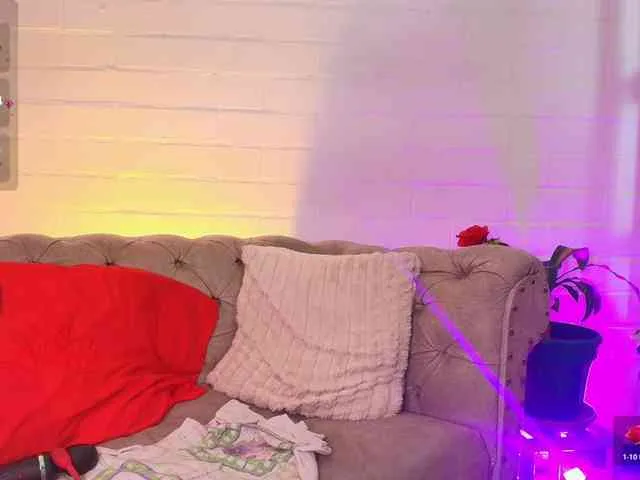 EllenaBoobs