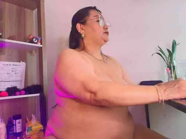 EllenaBoobs