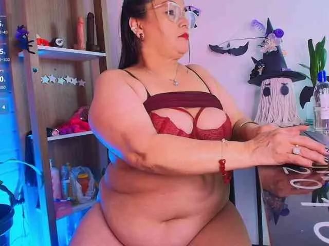 EllenaBoobs