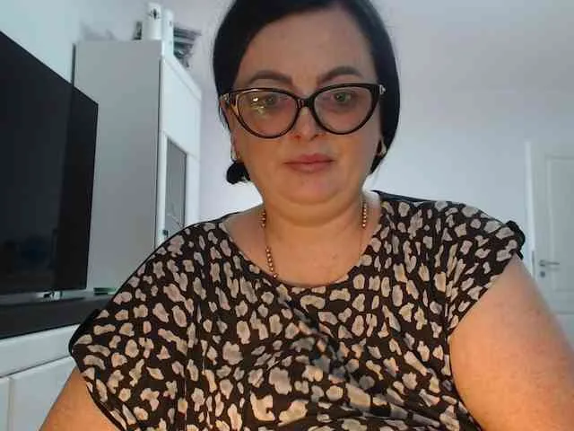 Emyllywhite