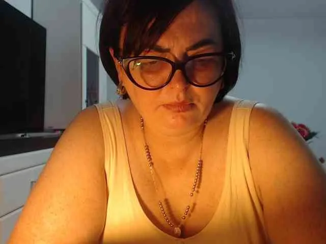 Emyllywhite