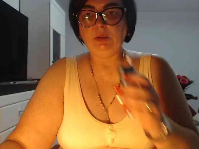Emyllywhite