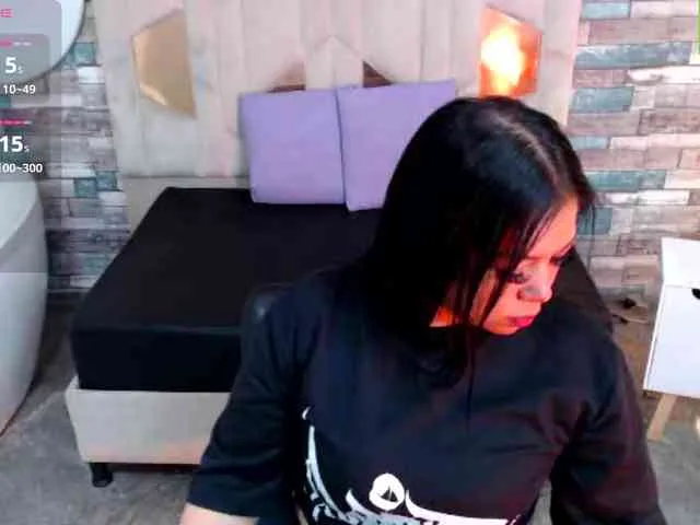 martina-tay