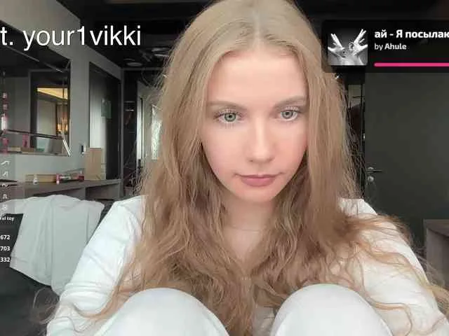 VikkiExtraCheese