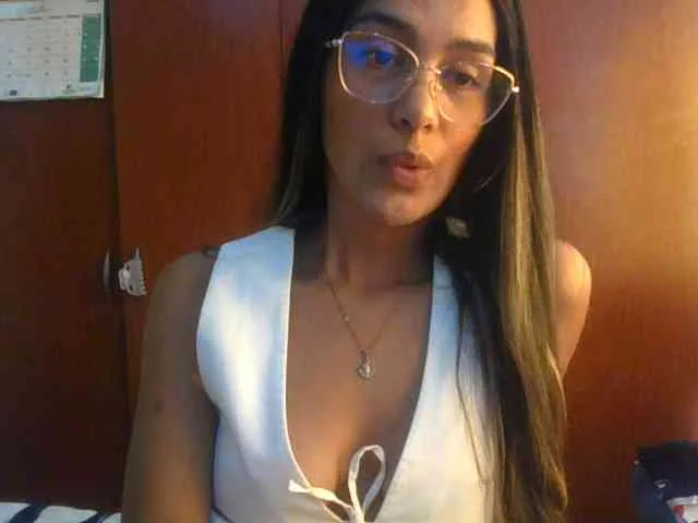 JuanaBrunette