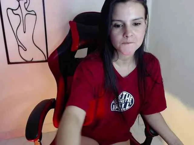 MiaRobinn