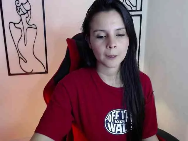 MiaRobinn