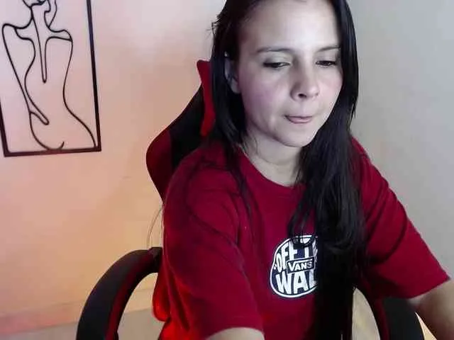 MiaRobinn