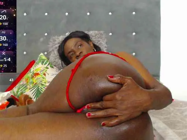 ebony-susy