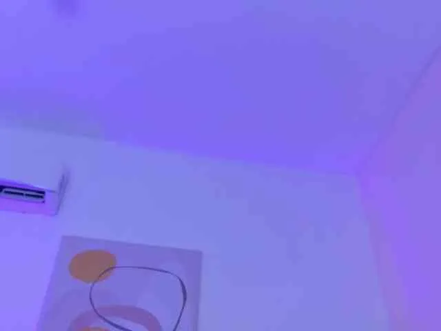 Hornysweetebony