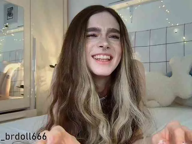 BrokenDoll666