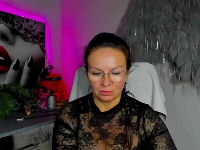 HelenSHOW1