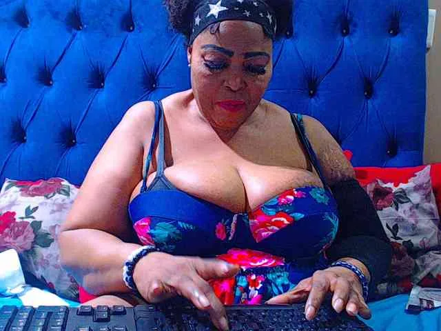 Ebonycandy10