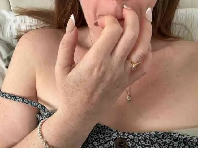 REDHEADROSIE