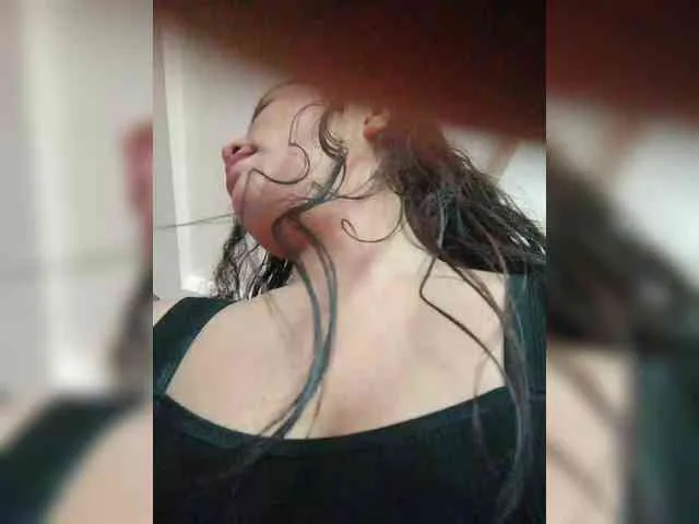 hornylittleprincess69