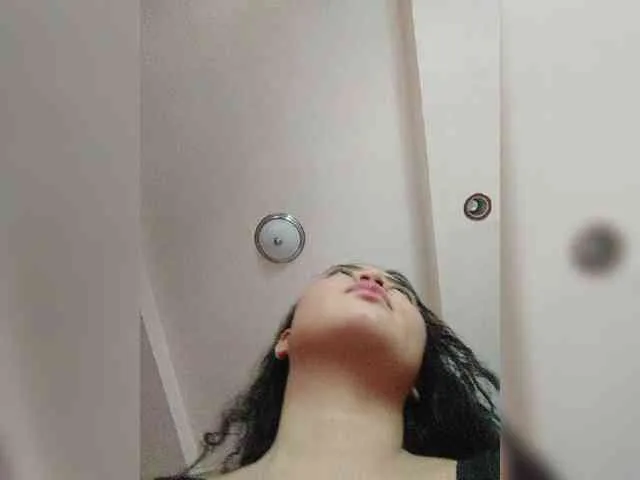 hornylittleprincess69
