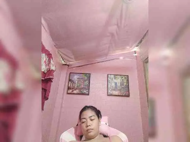 hornylittleprincess69