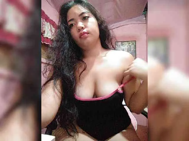 hornylittleprincess69